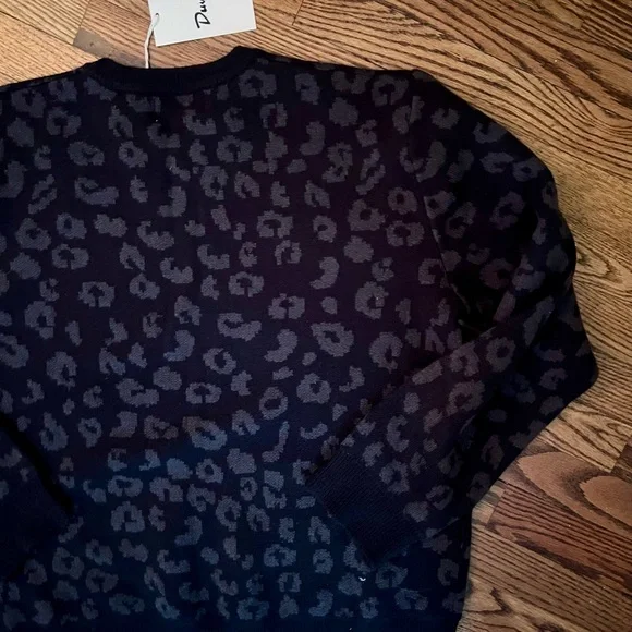 DUVIN MEN’S BLACK LEOPARD CREW KNIT SWEATER